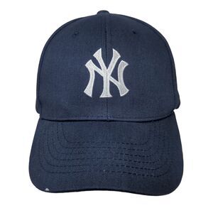 MLB New York Yankees Men's Strapback Hat Blue Embroidered Logo 100% Cotton